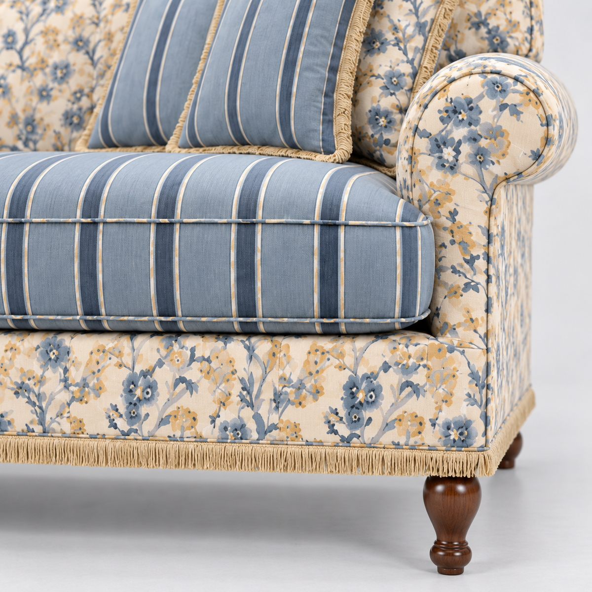 GULNAAR SOFA