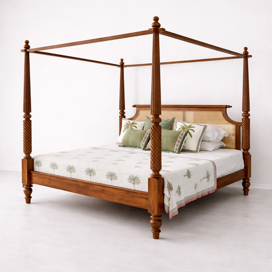 Zenaida’s Vintage Post Bed
