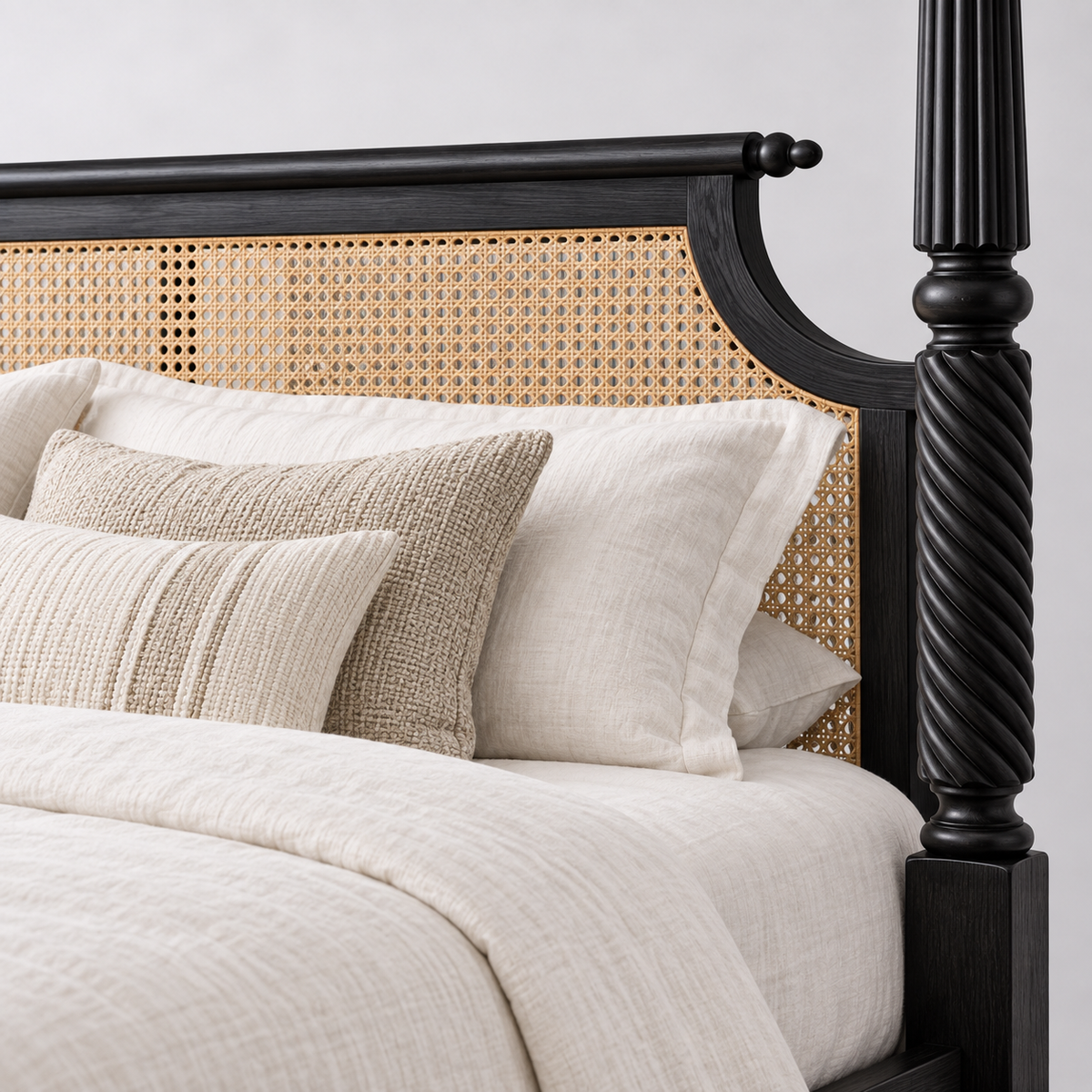Zenaida’s Vintage Post Bed