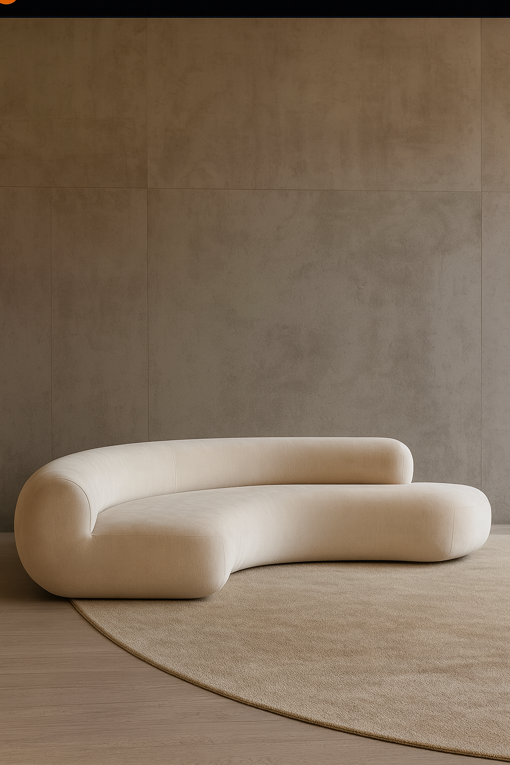 Crescenté (3-Seater)