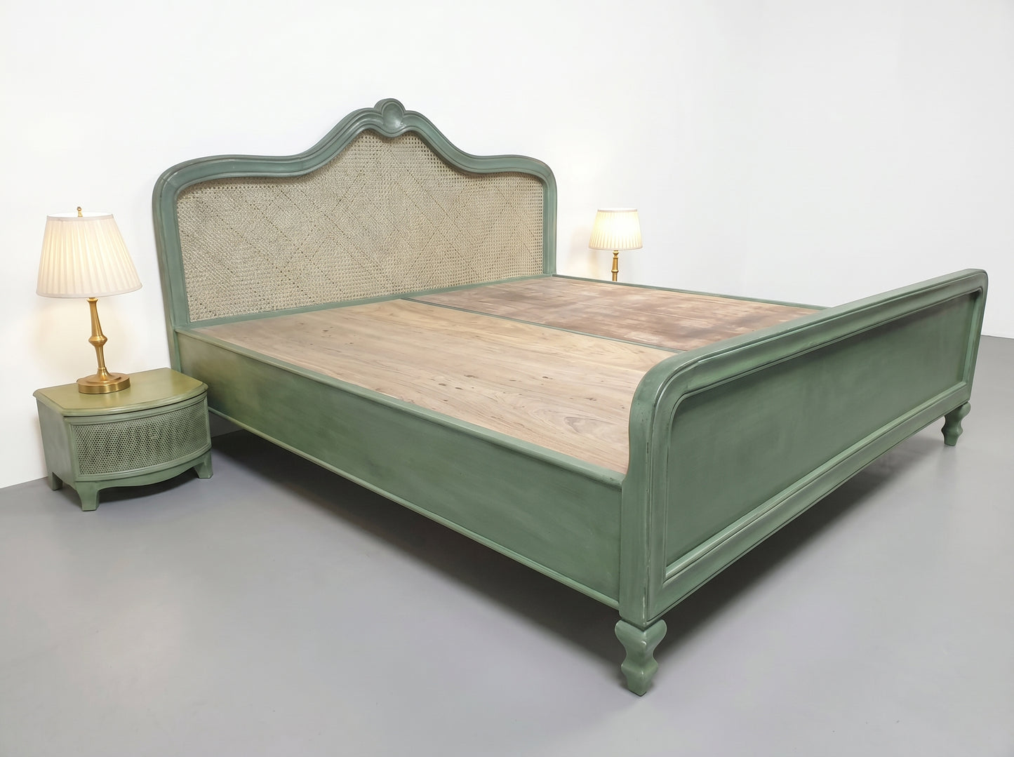 Momi’s Bed