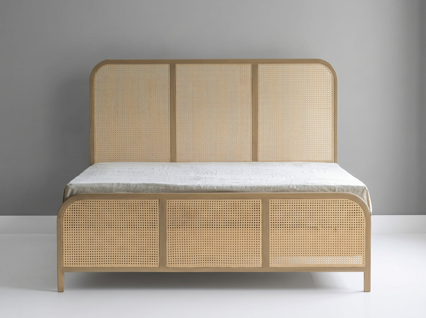 Middle age Bed