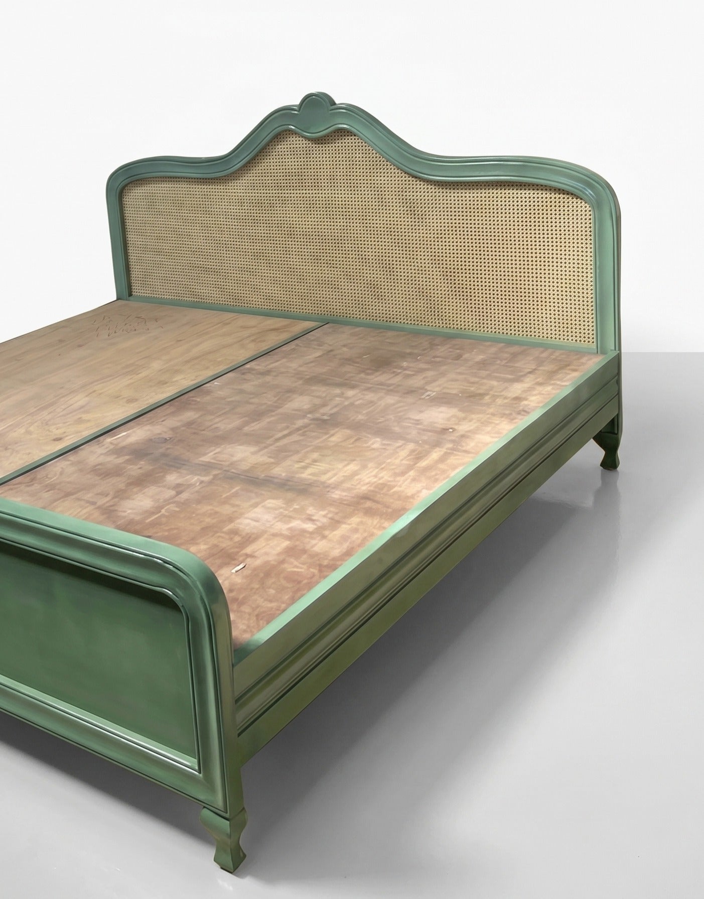 Momi’s Bed