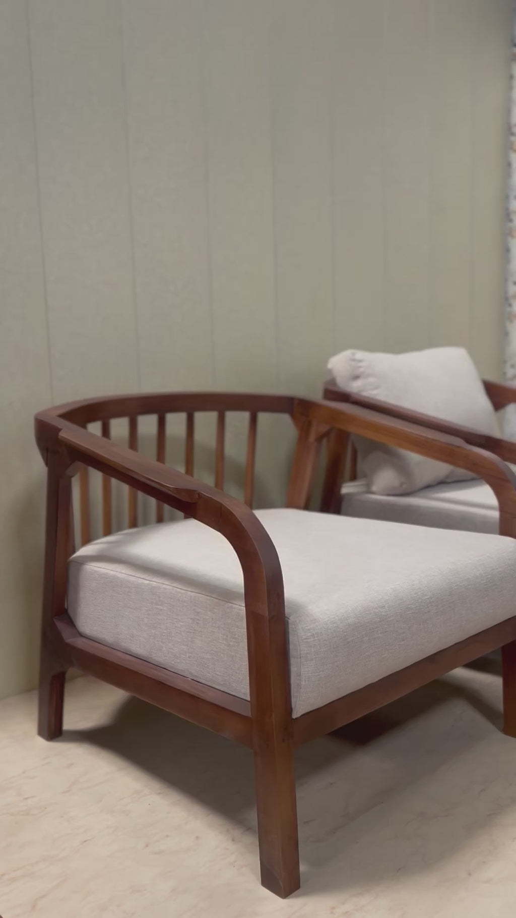 Ross’s Sofa Set